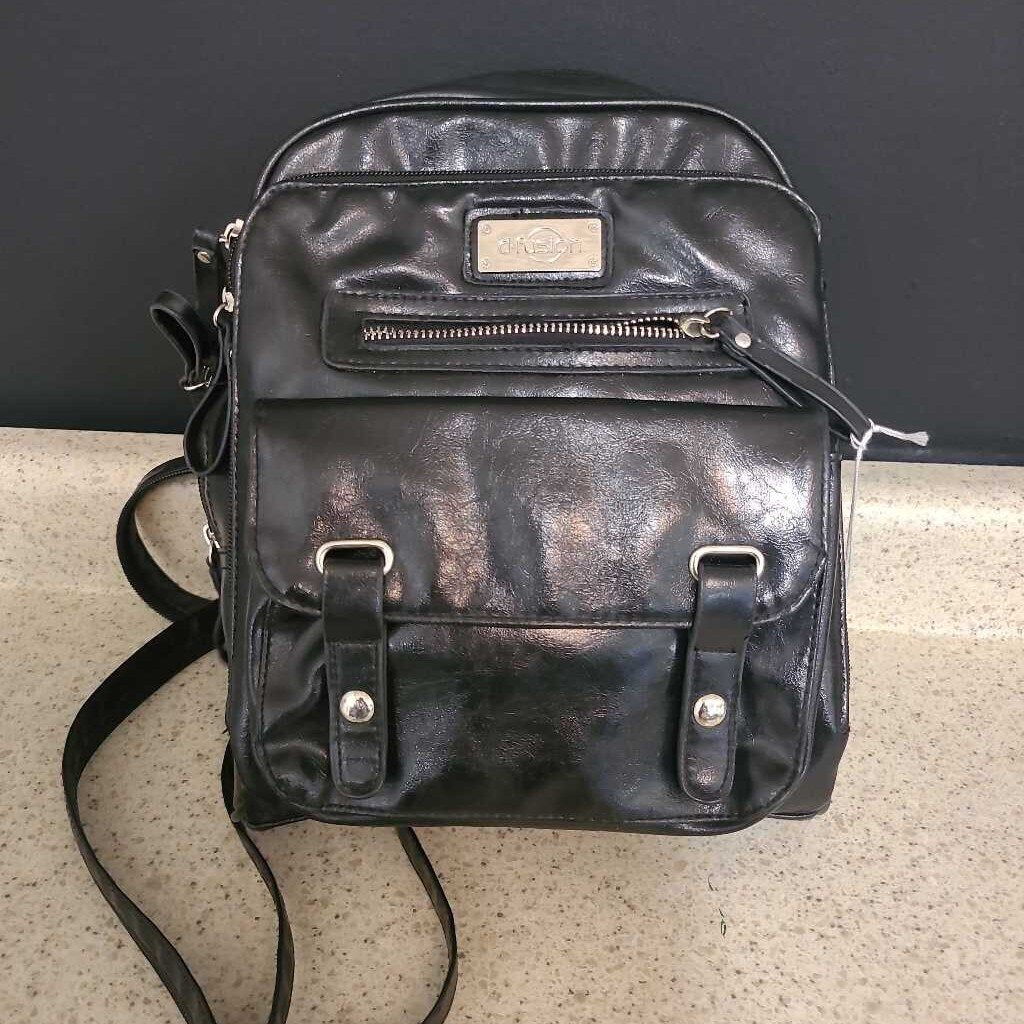 D-FUSION - BLACK FAUX LEATHER BACKPACK