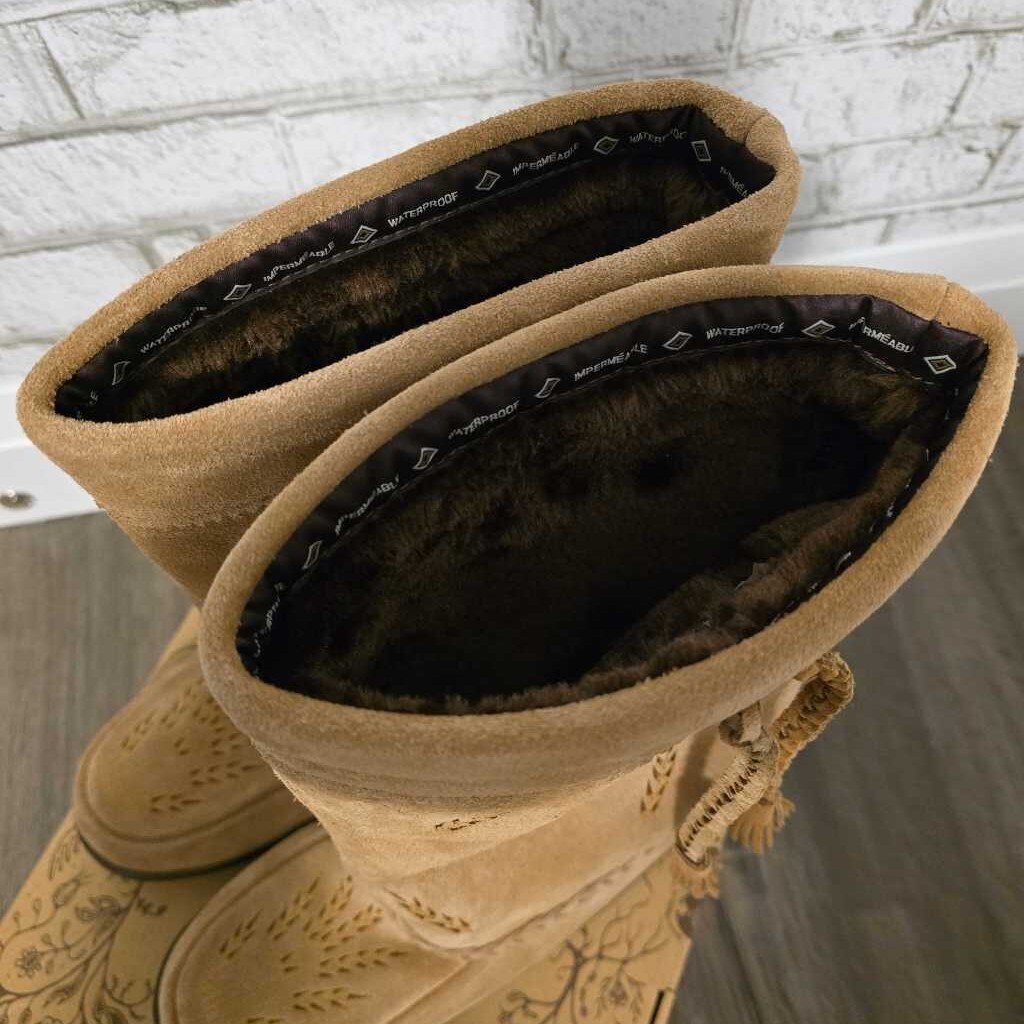 **NEW** Manitobah Mukluks Waterproof Tamarak Suede