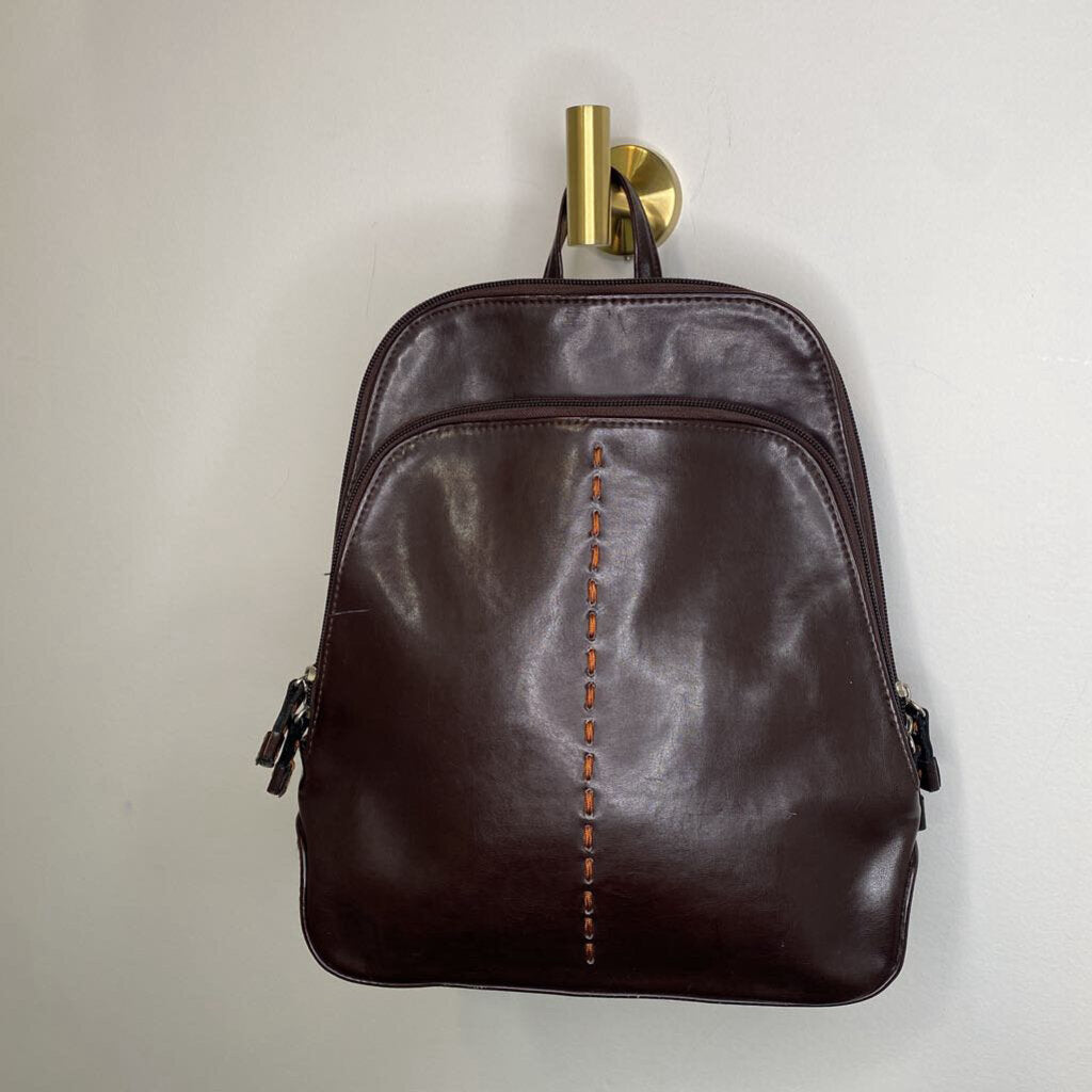 VTG - BROWN FAUX LEATHER BACKPACK