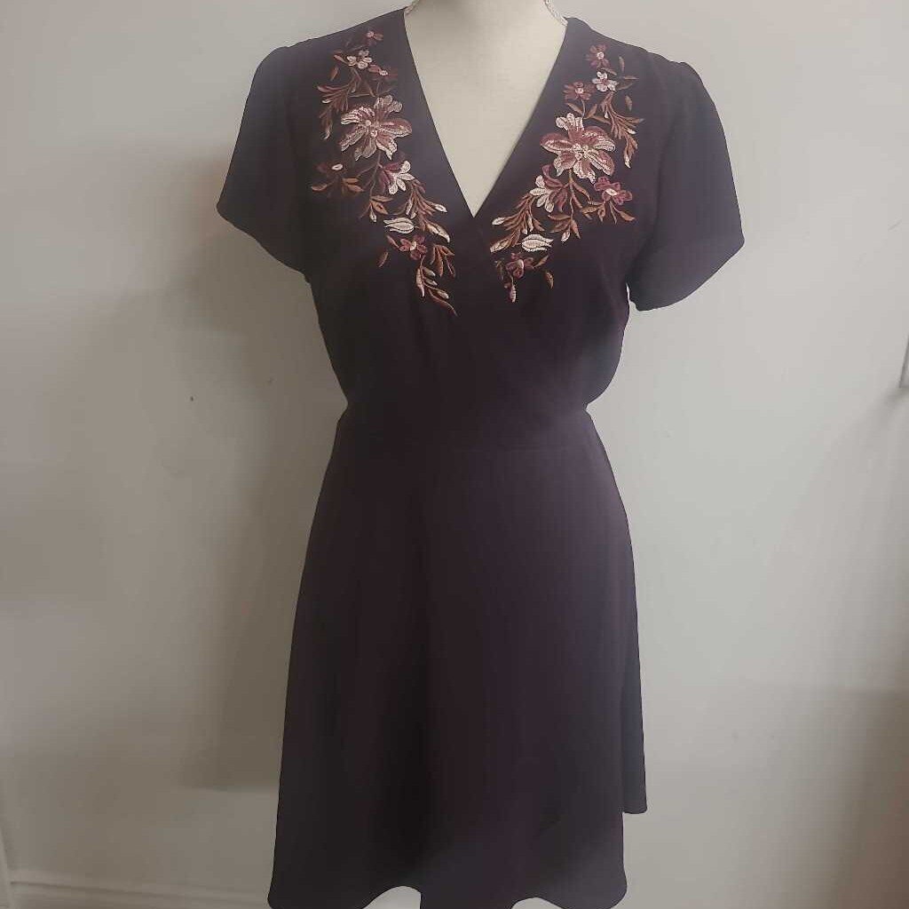 PURPLE TIE BACK DRESS WITH EMBROIDERY