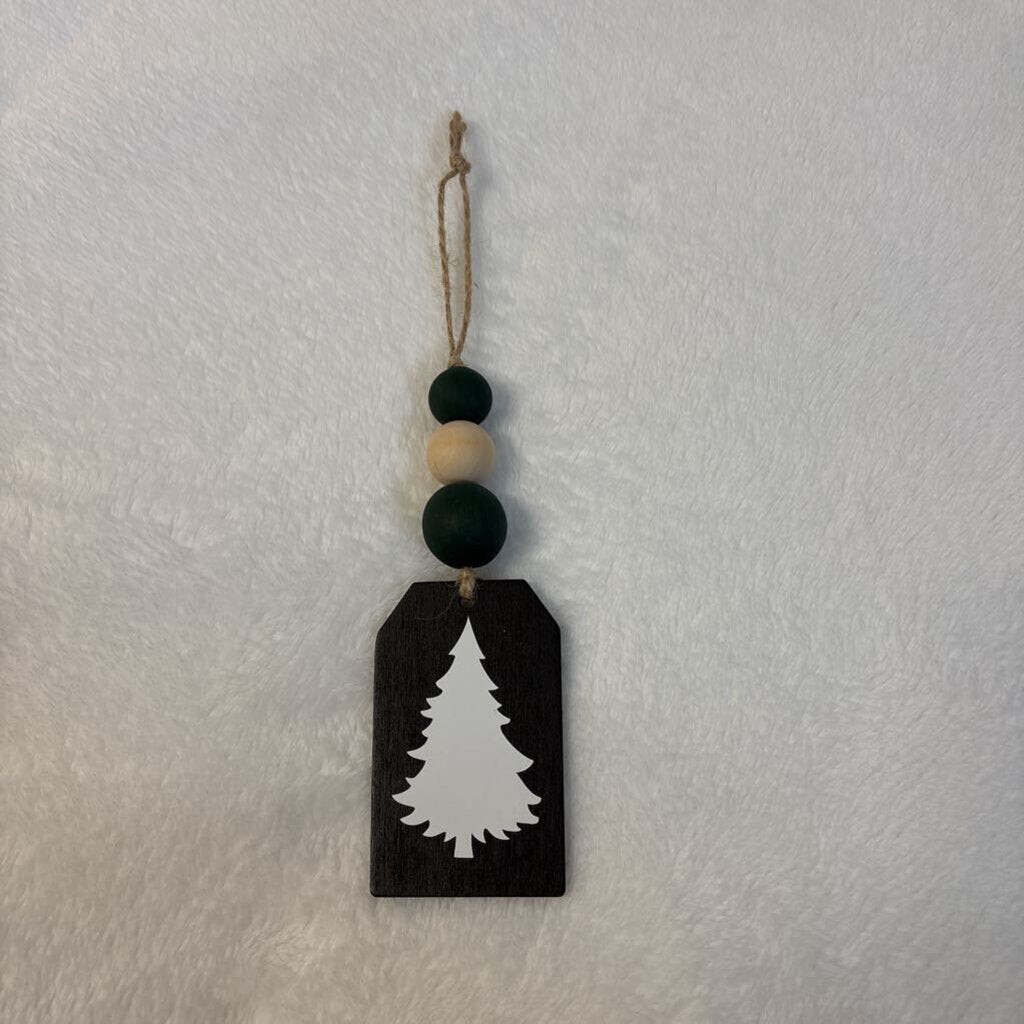 Tree chalkboard x mas tag