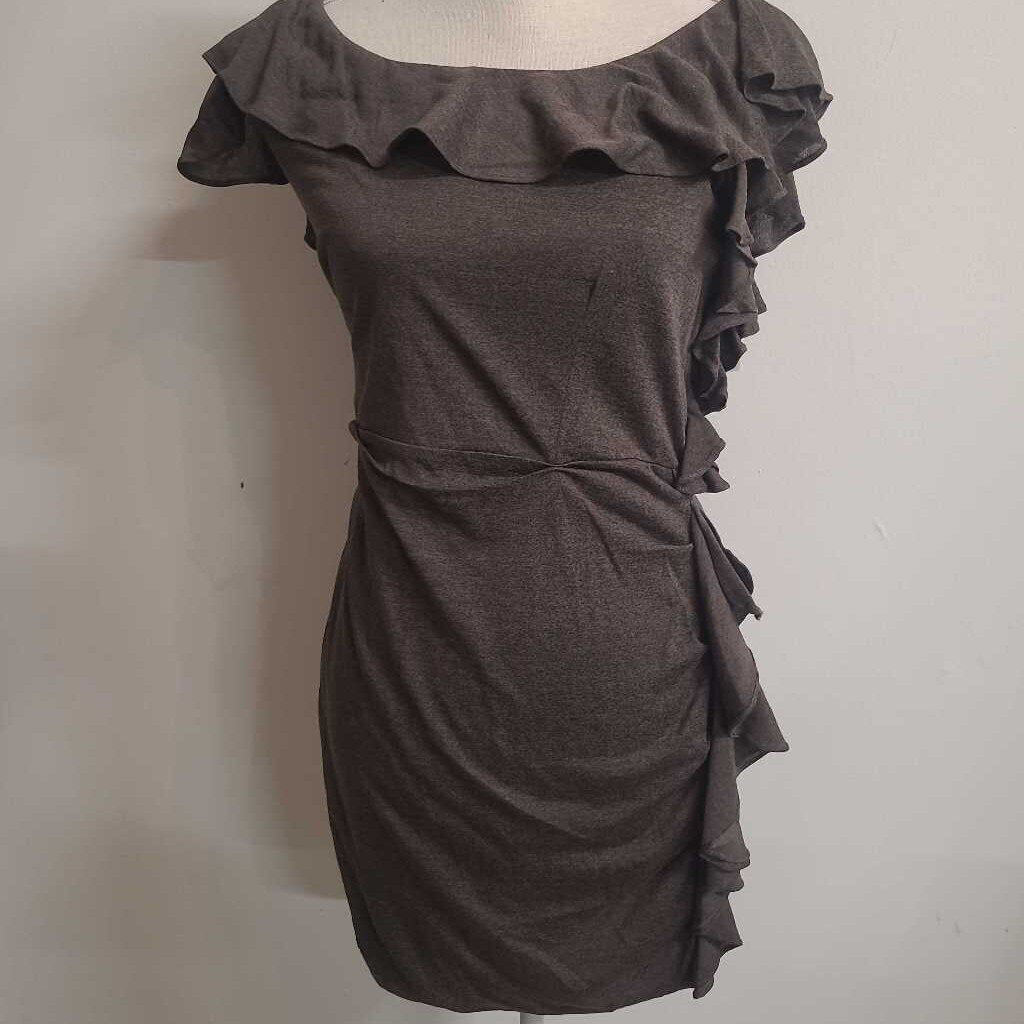 BROWN RUFFLED DRESS