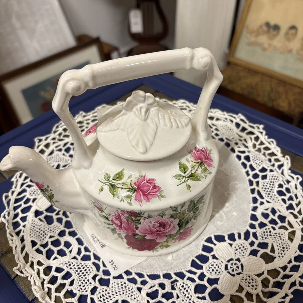 Vintage Arthur Wood 6304 Teapot