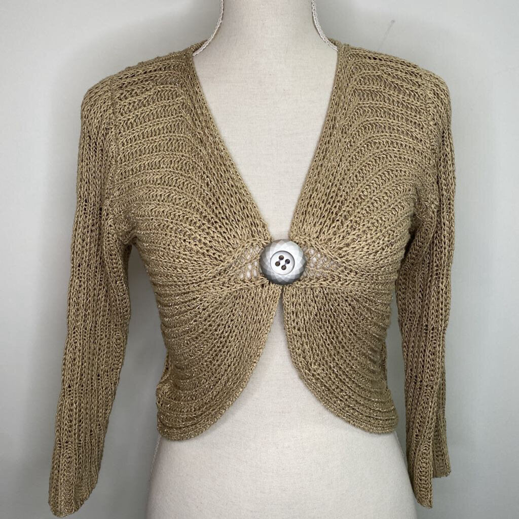 MELANIE LYNE - GOLD KNIT CROPPED L/S TOP W/ BUTTON