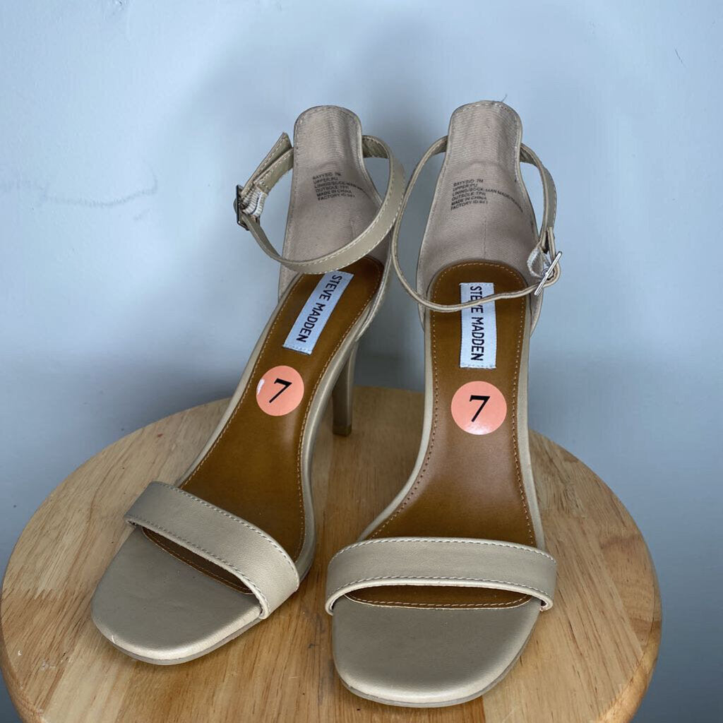 STEVE MADDEN - NUDE STRAPPY HEELS