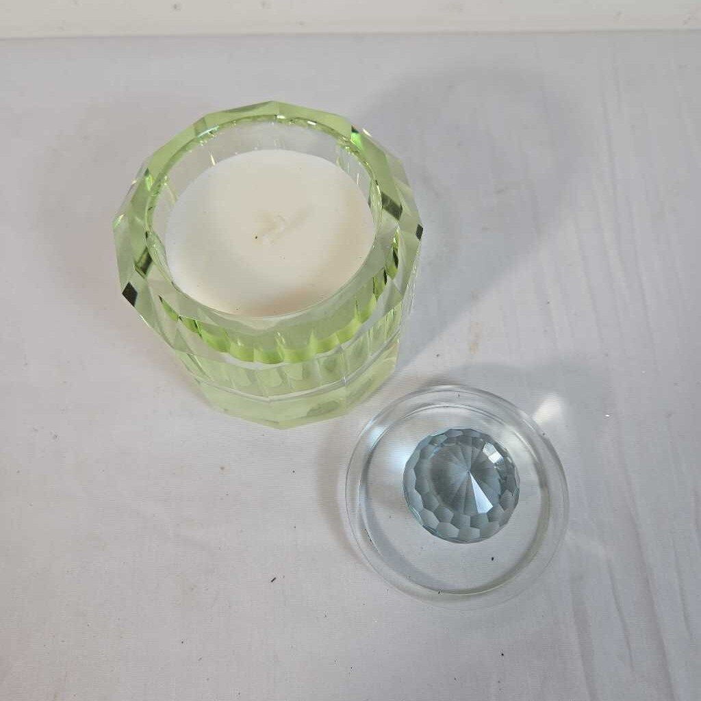 CANDLE IN CUT GLASS JAR