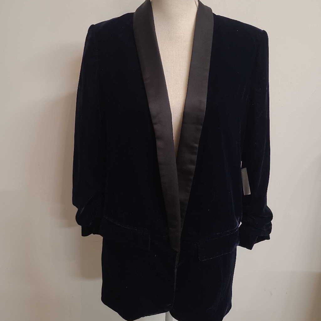 BLACK VELVET BLAZER