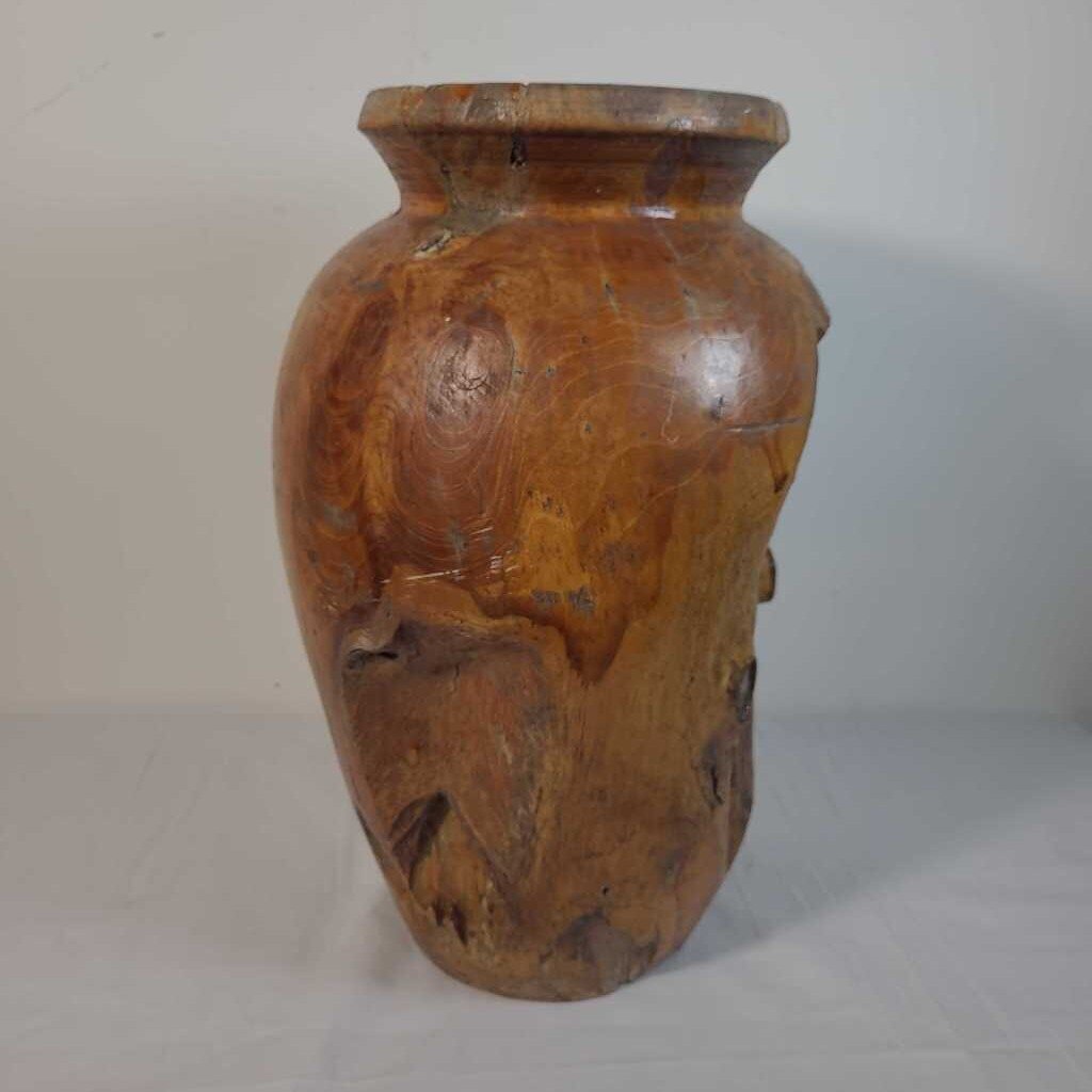 RAW EDGE WOOD VASE
