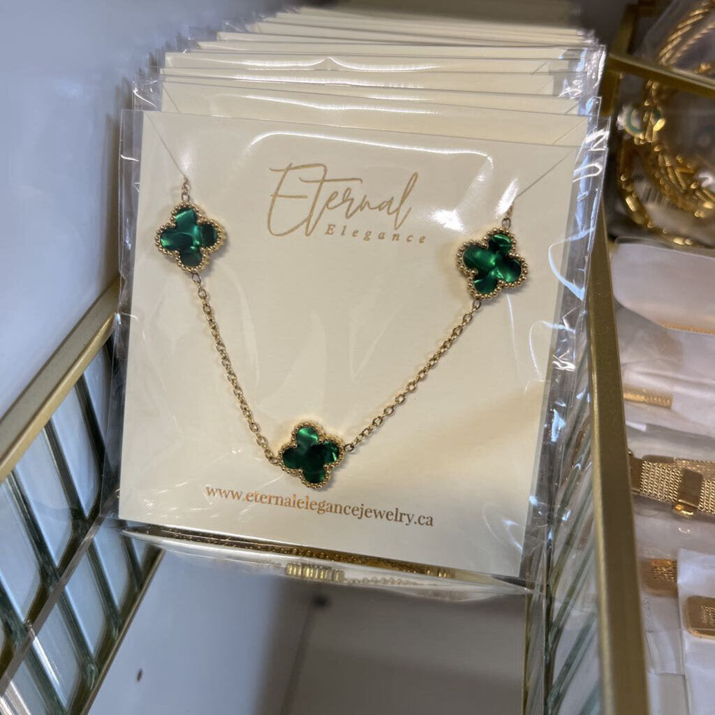 Green 5 Motifs Necklace