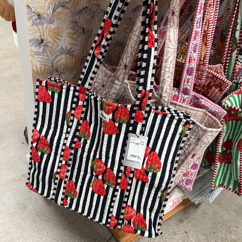 BLACK BERRY BIG TOTE