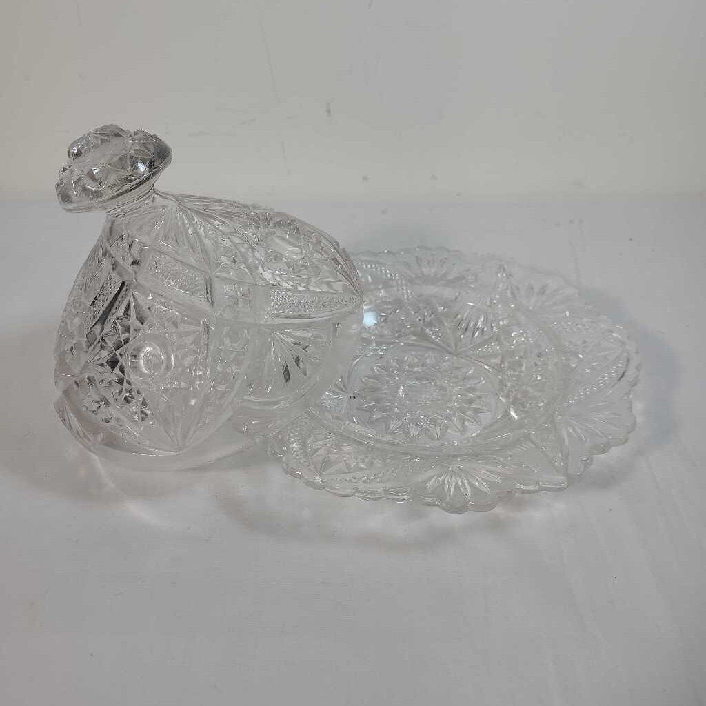 CUT CRYSTAL LIDDED BUTTER DISH