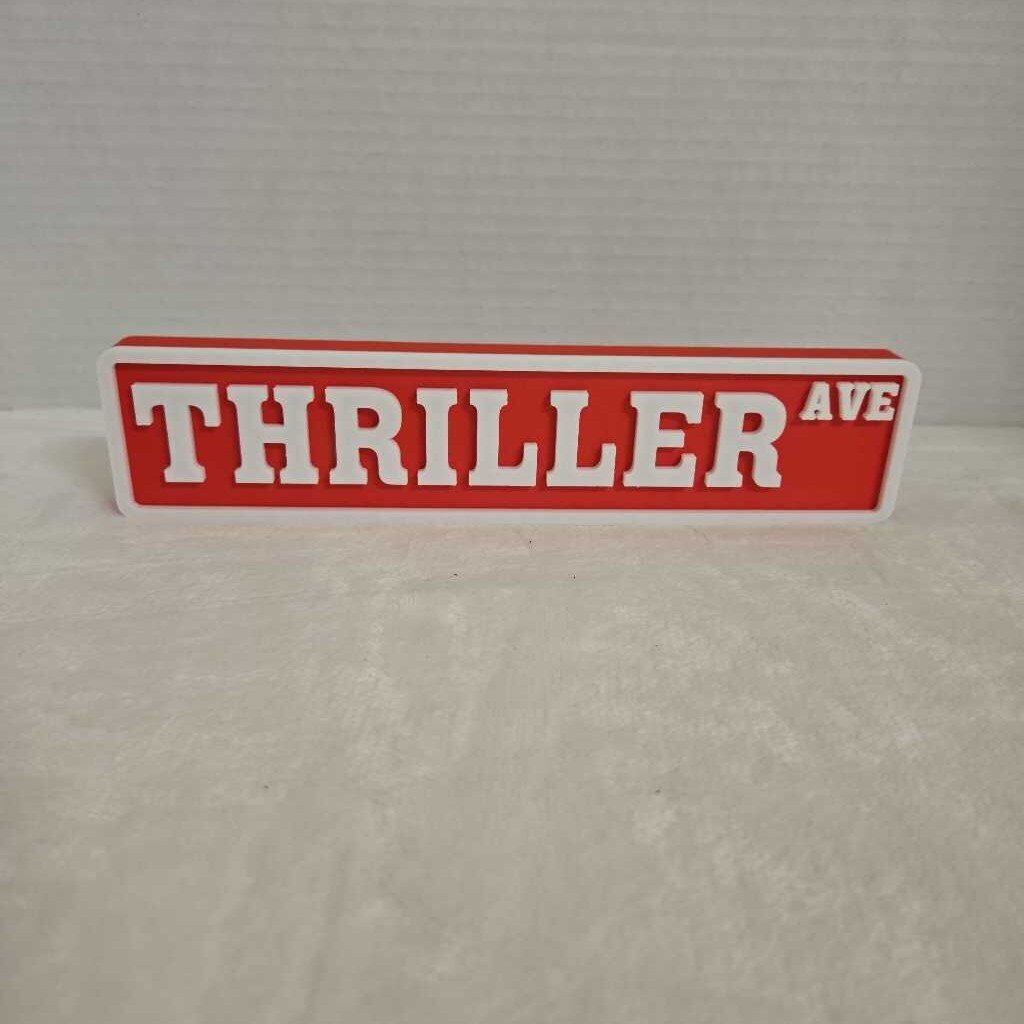 Book Shelf Decor-Thriller Ave (Red/White)