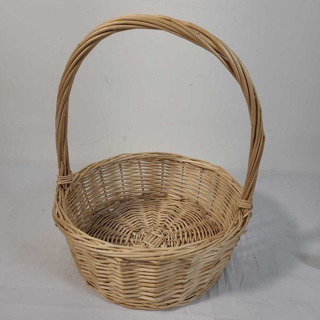9" ROUND HANDLED BASKET