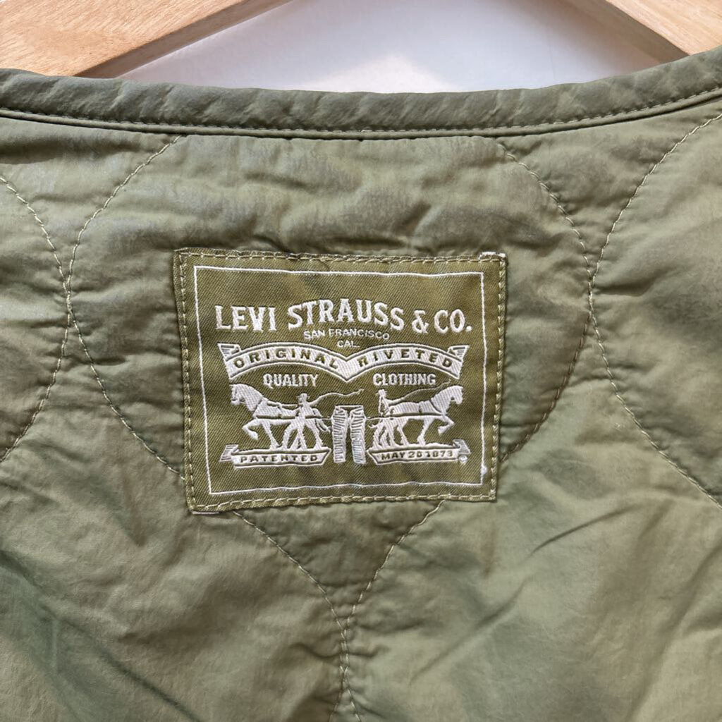 GREEN LEVI VEST