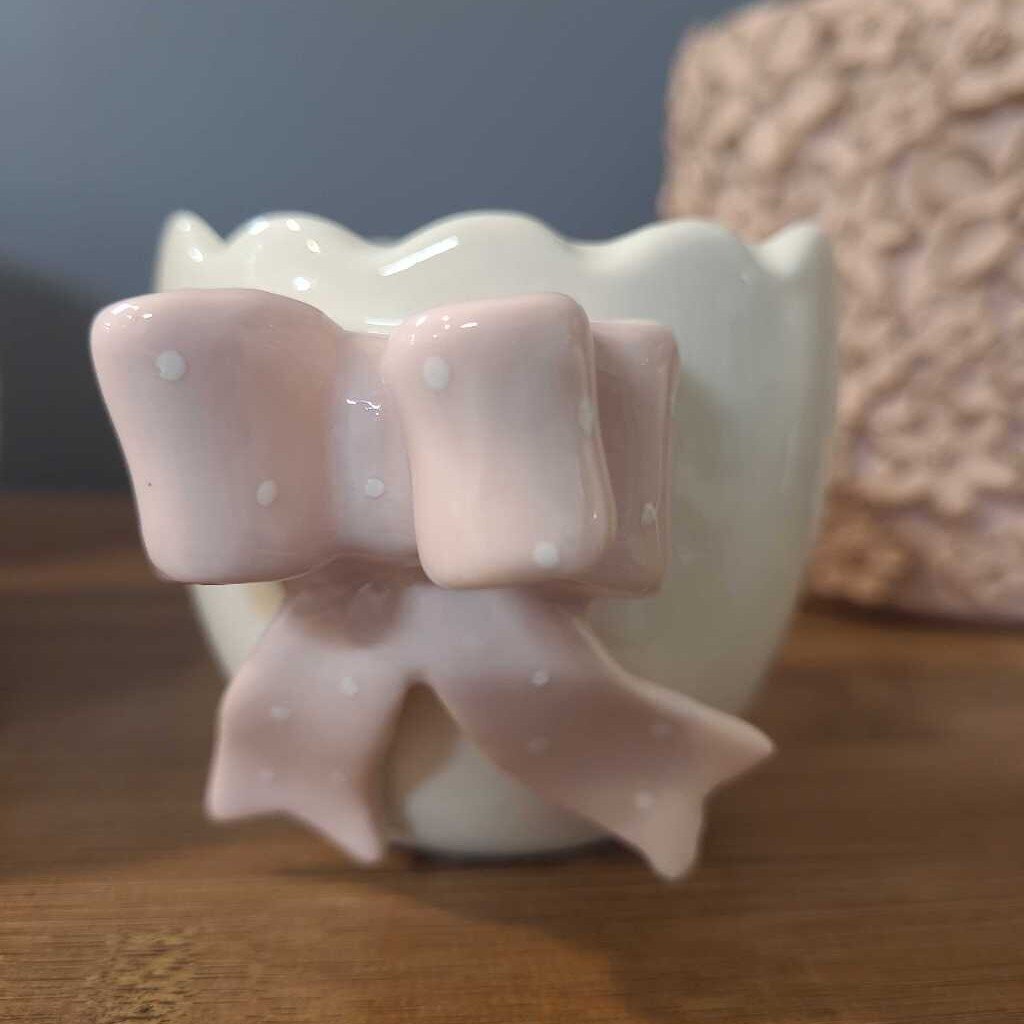EGG SHELL BOW