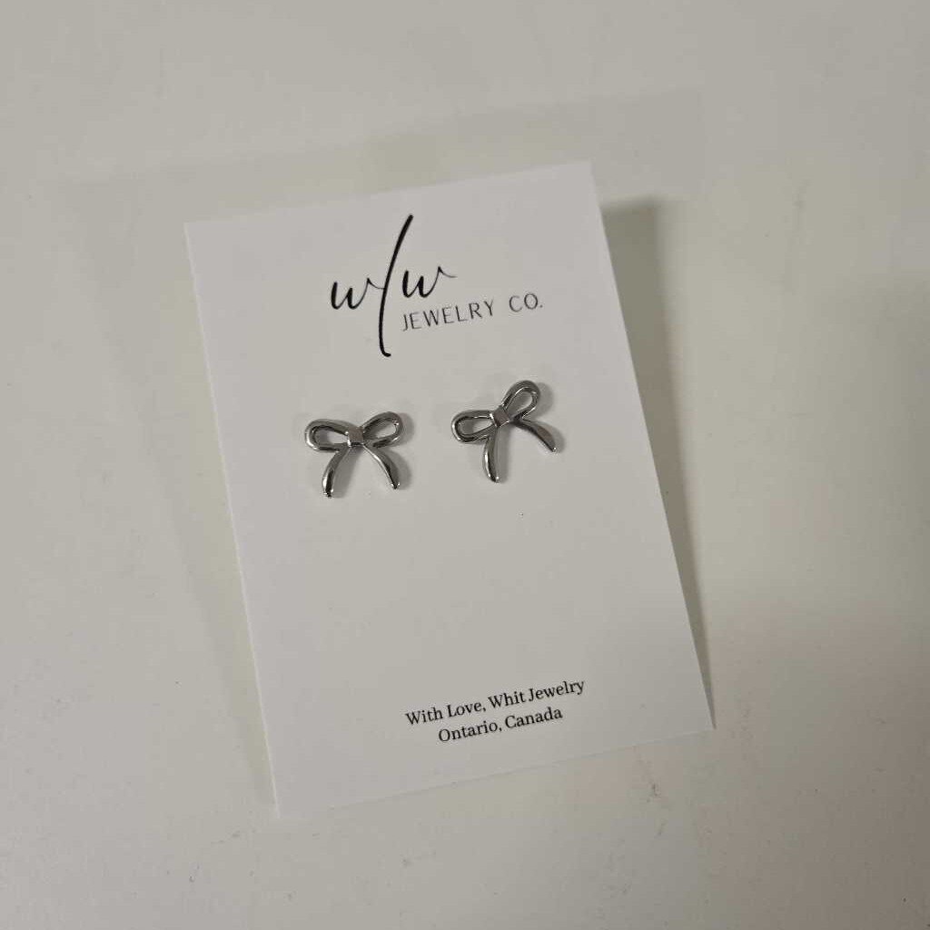 S/S BOW STUDS - SILVER