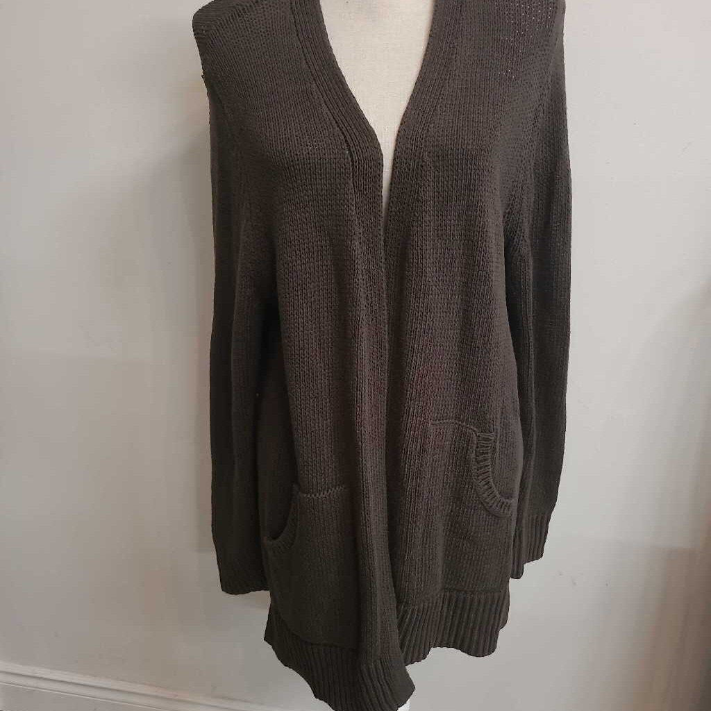 OLIVE GREEN BUTTON UP CARDIGAN
