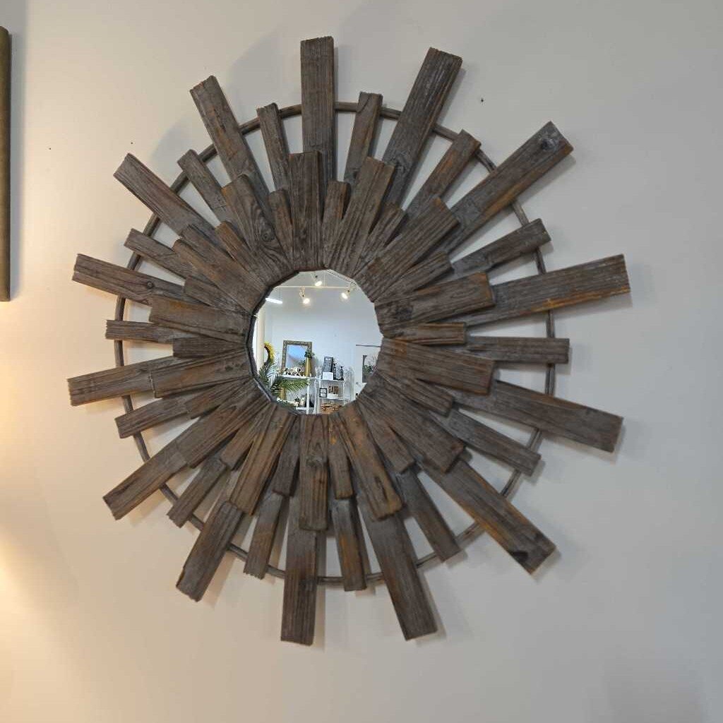WOODEN STARBURST MIRROR