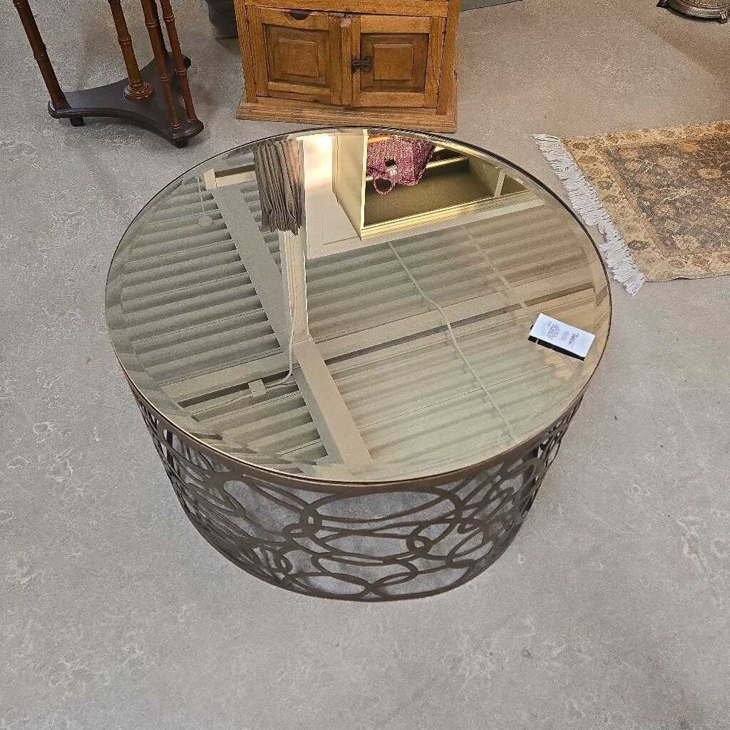 ROUND MIRROR TOP COFFEE TABLE W/CUTOUT BASE