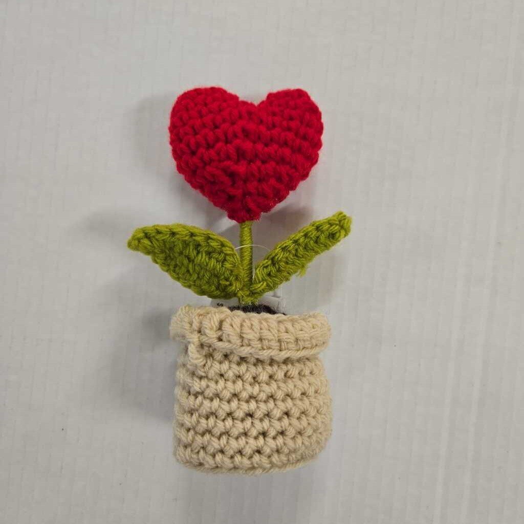 Crochet Heart Pot