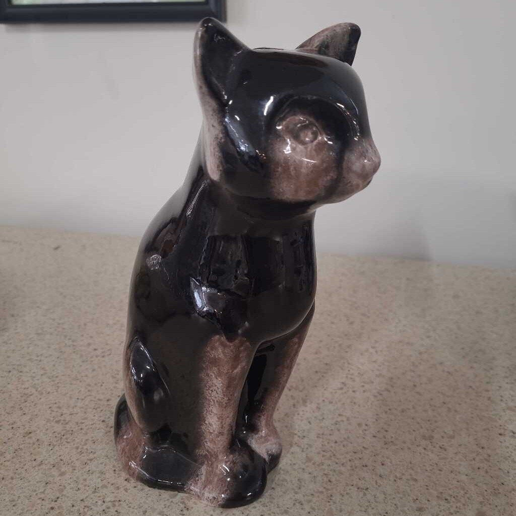 RARE DISNEY LICENSED CANADIAN POTTEY CAT FIGURINEN