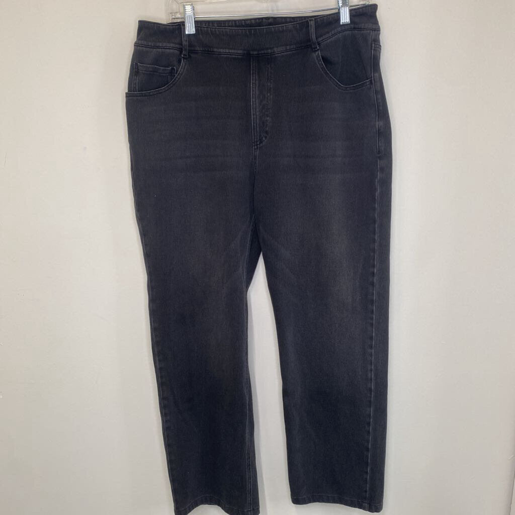 HALARA - BLACK PULL-ON JEANS