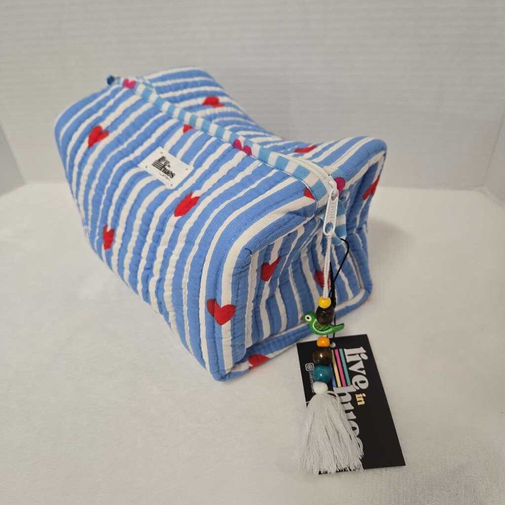 LOVE LINES POUCH