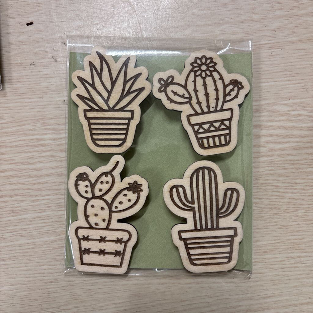 FRIDGE MAGNETS -CACTI