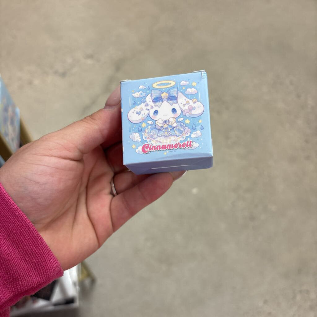 Cinnimonroll Suprise Box
