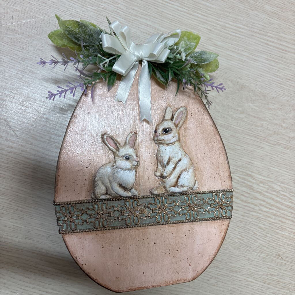 Egg Shelf Sitter 8x6.5"