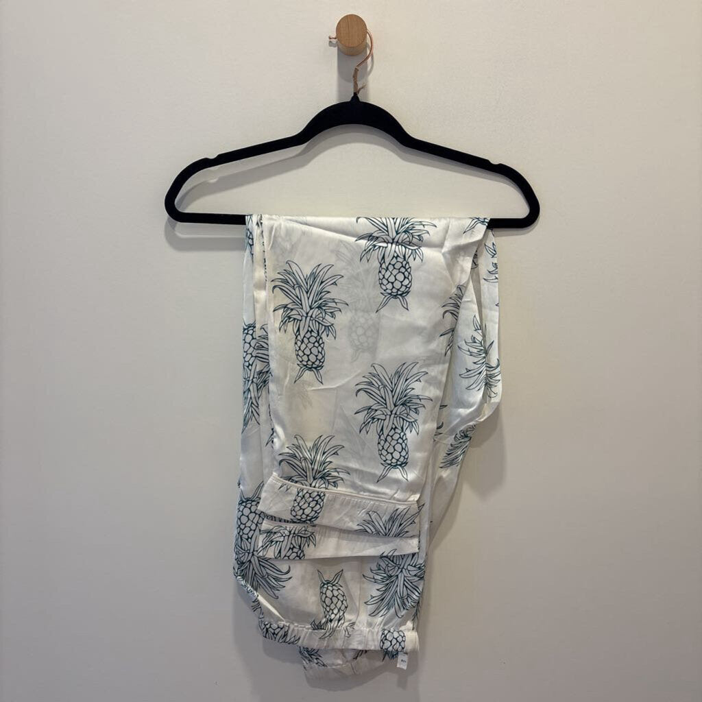 The "Isla" Pineapple Silk Set