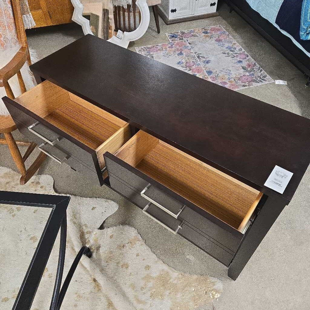METRO CONSOLE TABLE