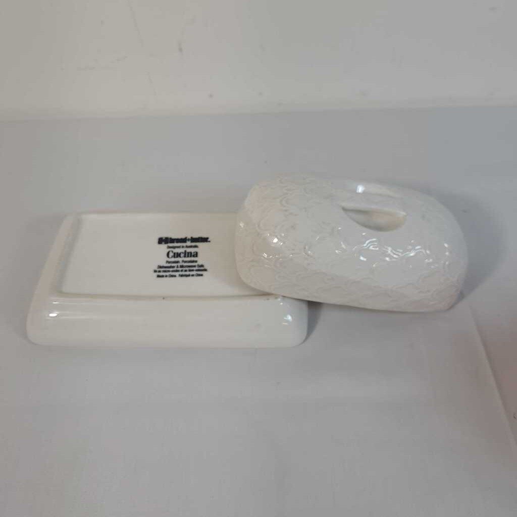 PORCELAIN COVERED BUTTER DISH