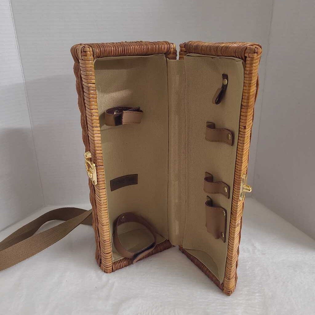 wicker wine bottle tote