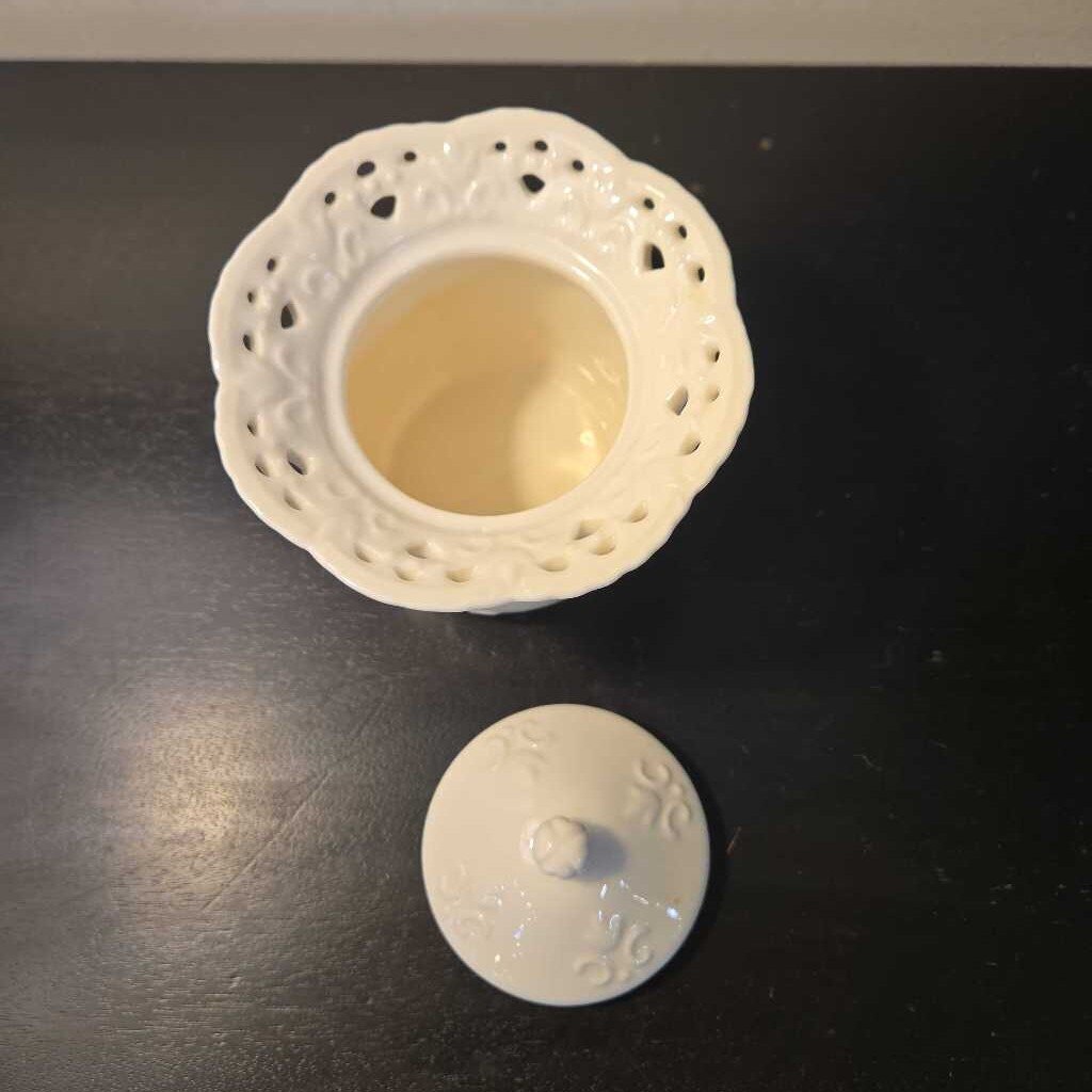 CREAM LACE SKYE MCGHIE COVERED SUGAR