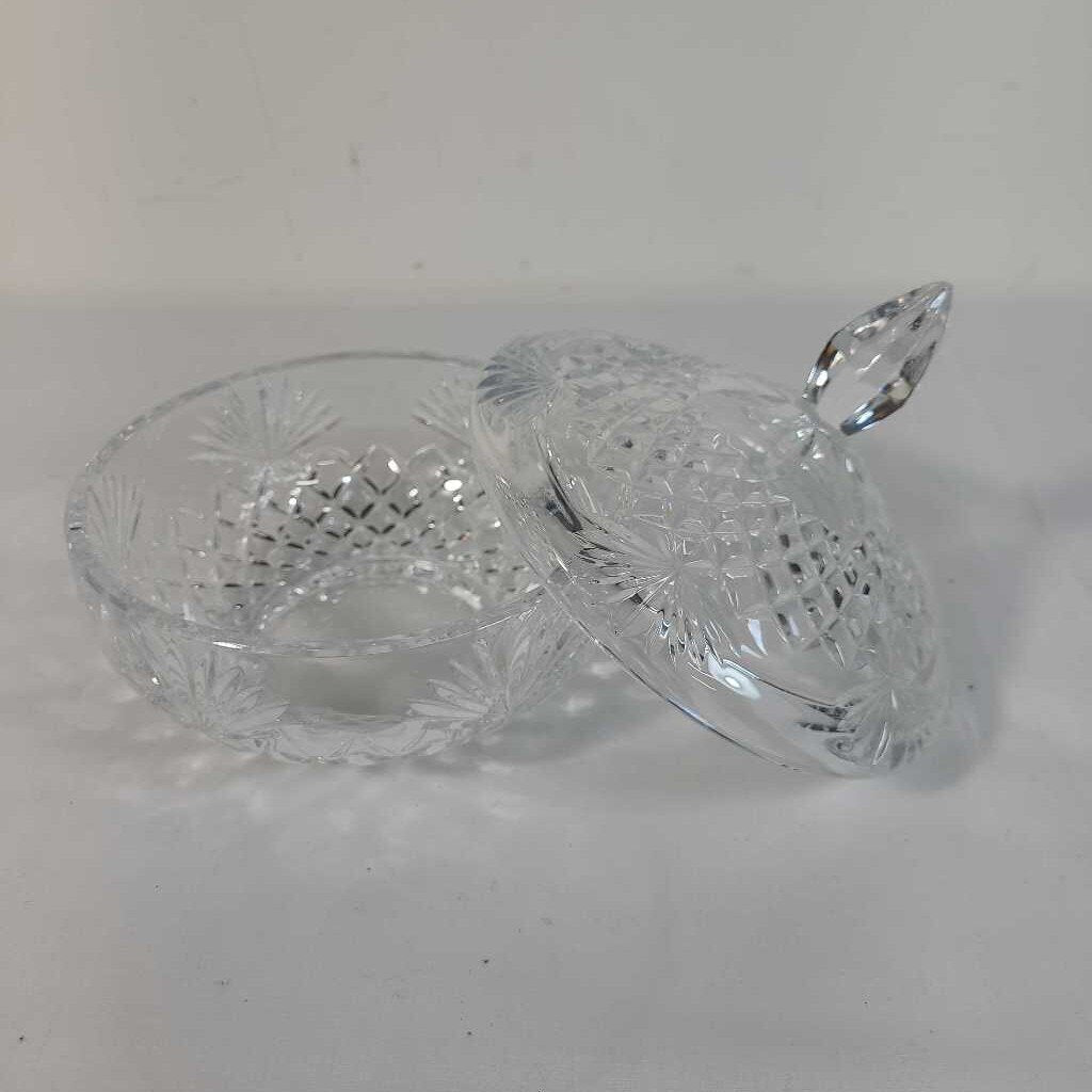 CRYSTAL LIDDED BOWL