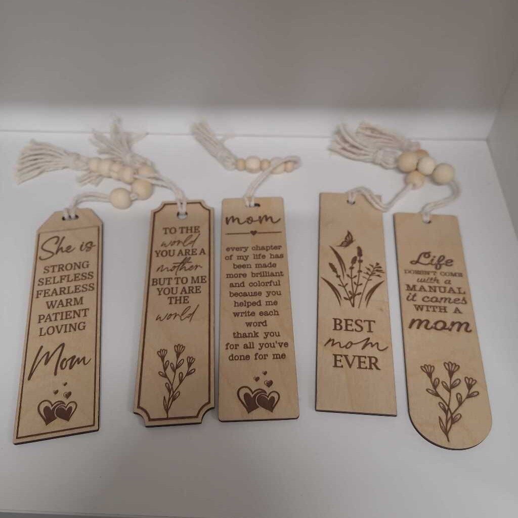 BOOKMARK - MOM