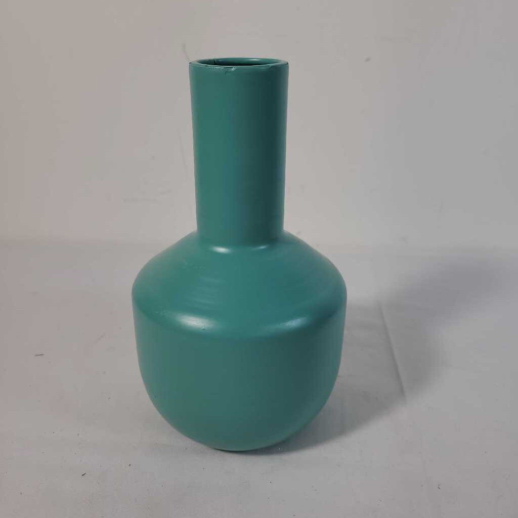 DUCK EGG VASE