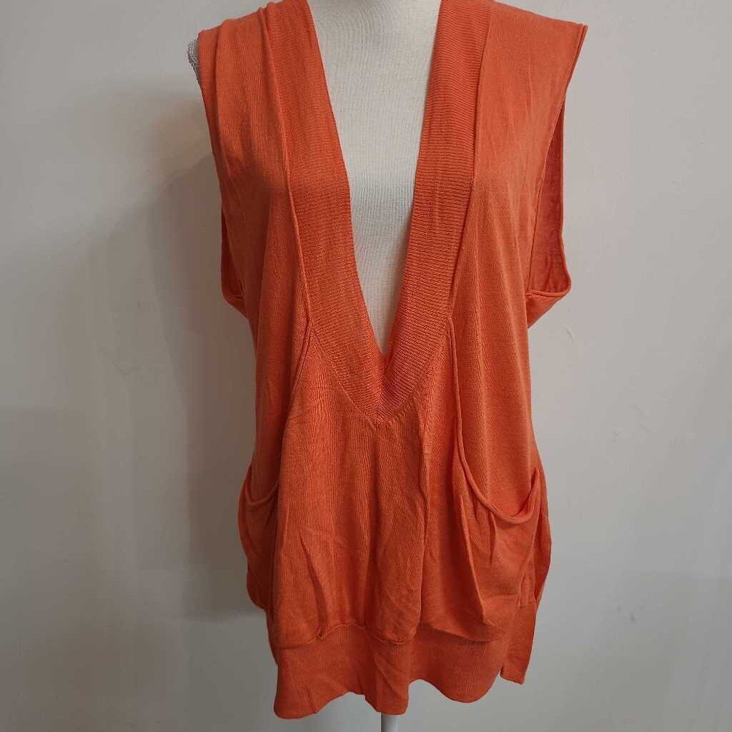LONG ORANGE VEST