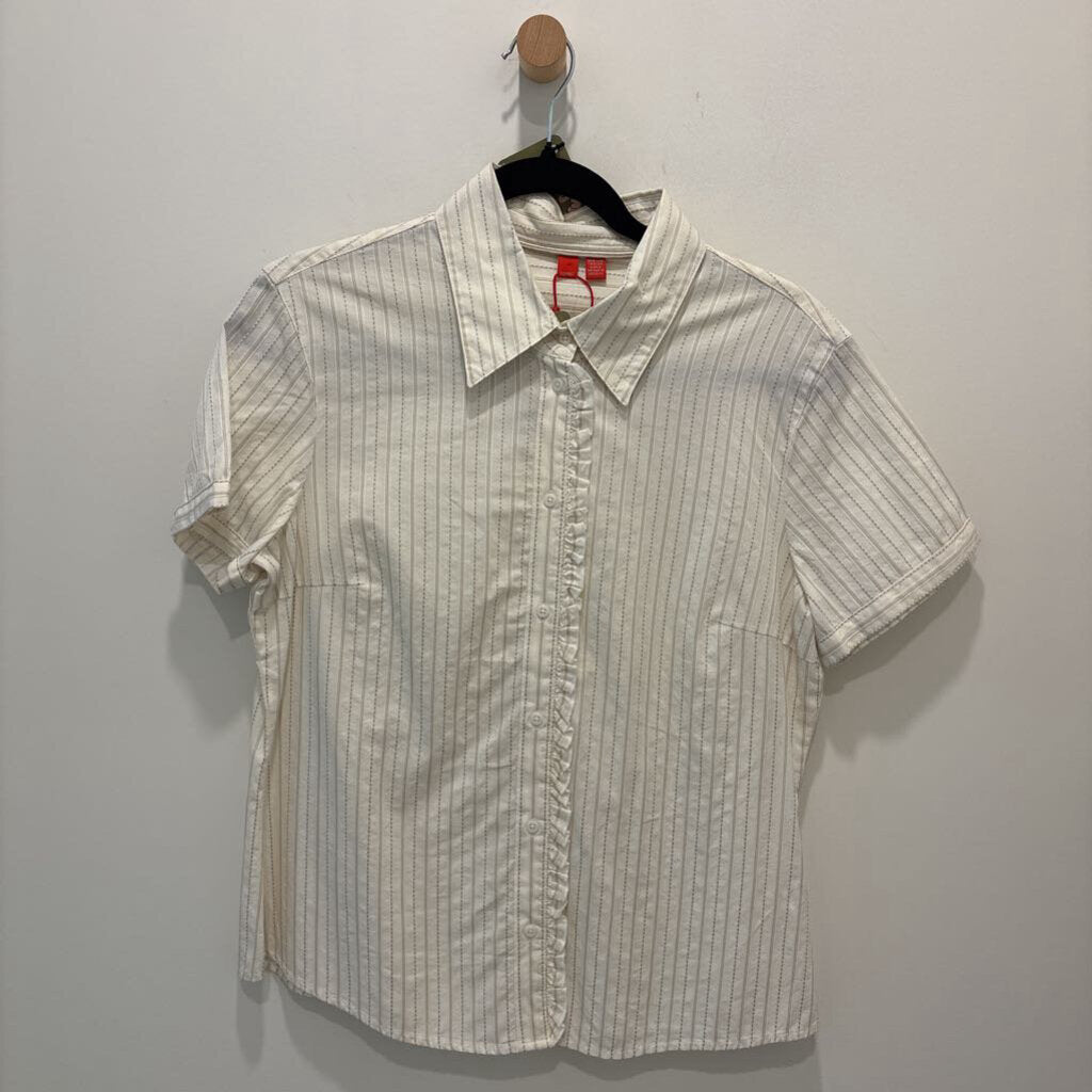 NWT ESPRIT SHORT SLEEVE BUTTON DOWN