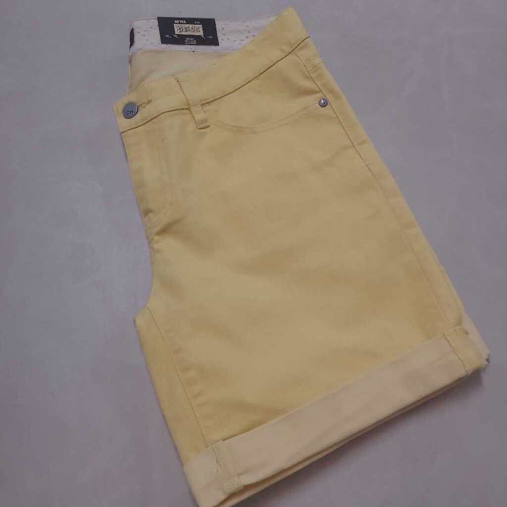 YELLOW MID RISE SHORTS