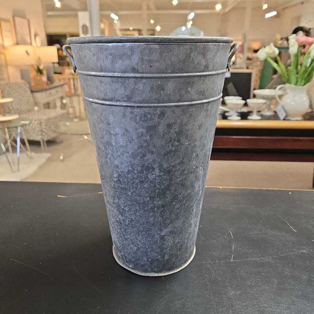 GALVANIZED BUCKET