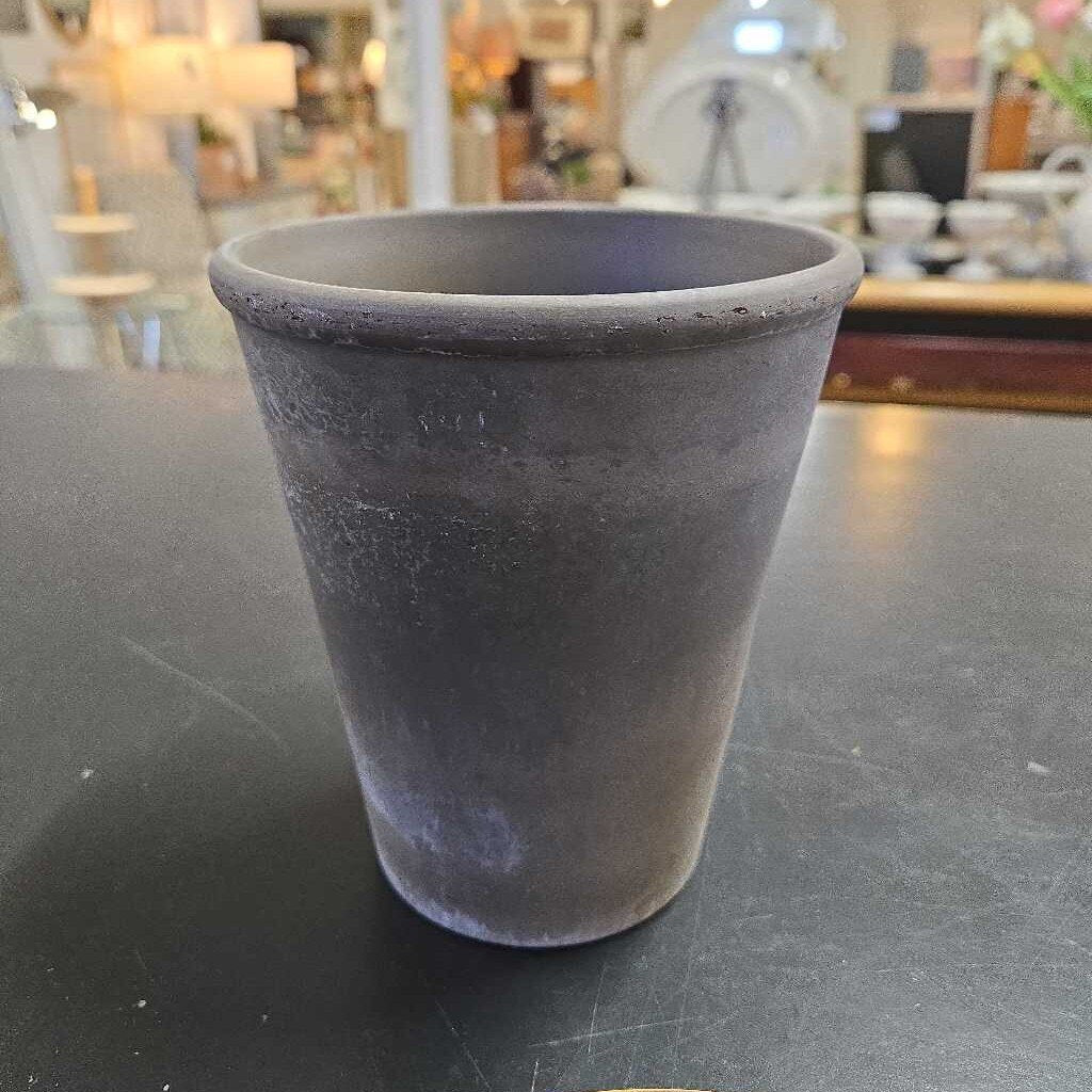 TALL BROWN POT