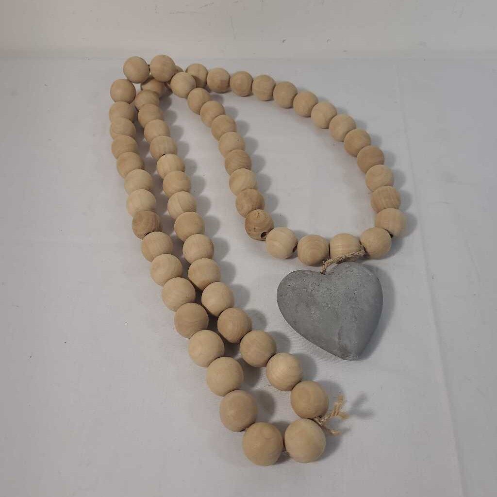 WOOD BEADS W/ CEMENT HEART