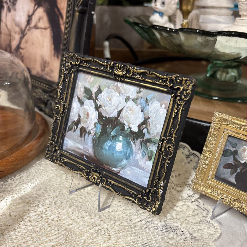 Hand Made Mini Black and Gold frame Bouquet