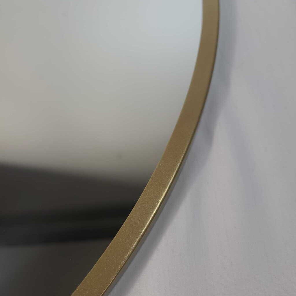ROUND GOLD FRAMED MIRROR