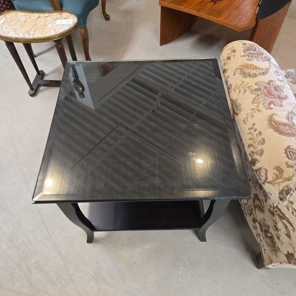 PIER 1 WOOD END TABLE W/GLASS TOP