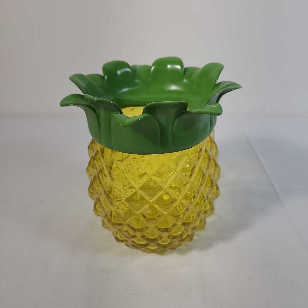 GLASS PINEAPPLE
