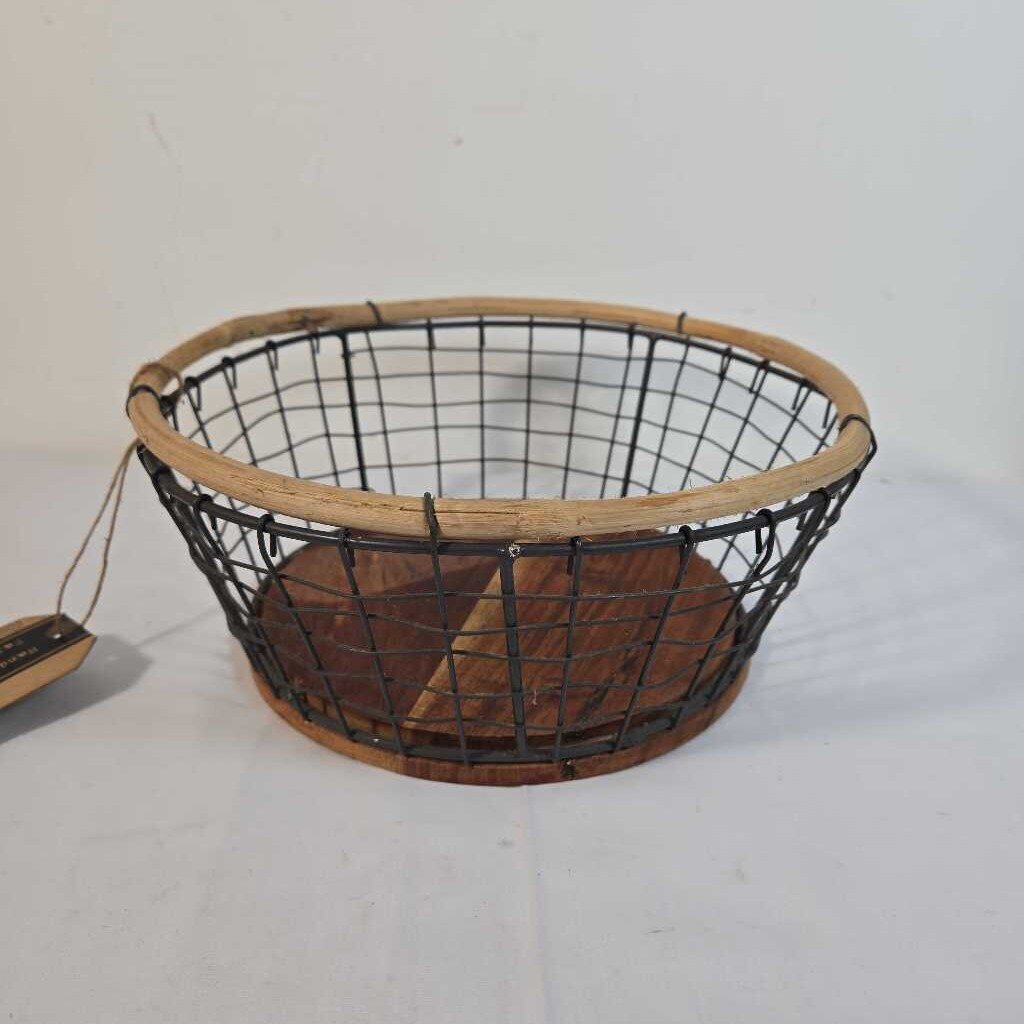 SM WOOD & WIRE BASKET