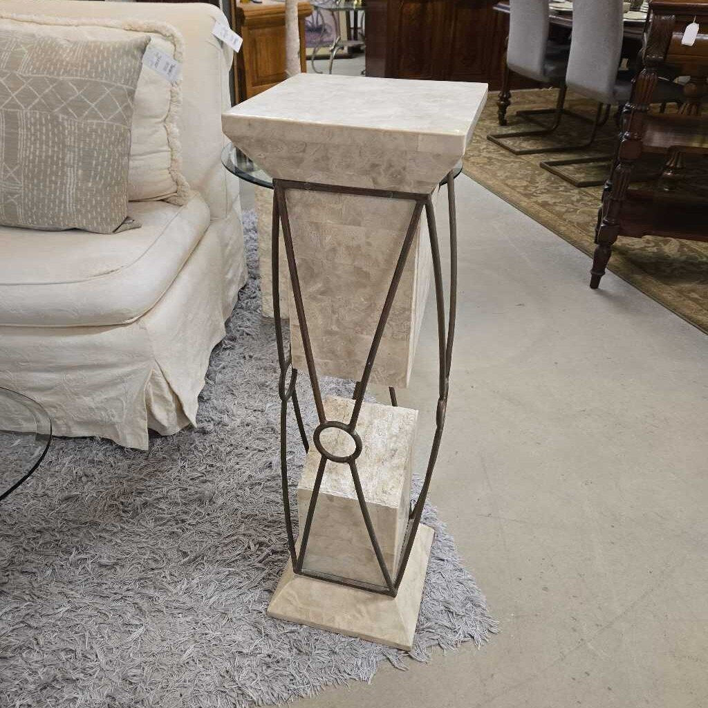 LG STONE & METAL PILLAR
